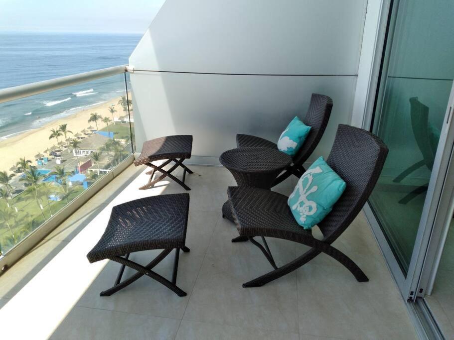 Beautiful 3 Bedroom, Fully Furnished, On The Beach Mazatlán Exteriör bild